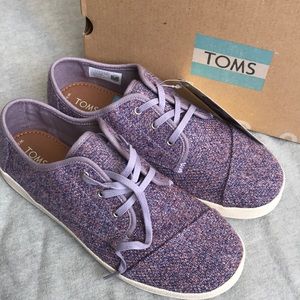Brand new TOMS sneakers
